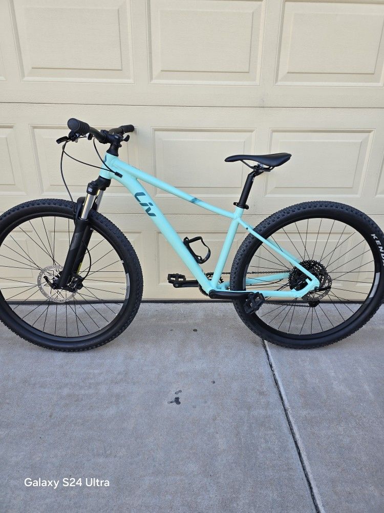 GIANT LIV TEMPT 2 MOUNTAIN BIKE 29ER 1X9 (MEDIUM FRAME)