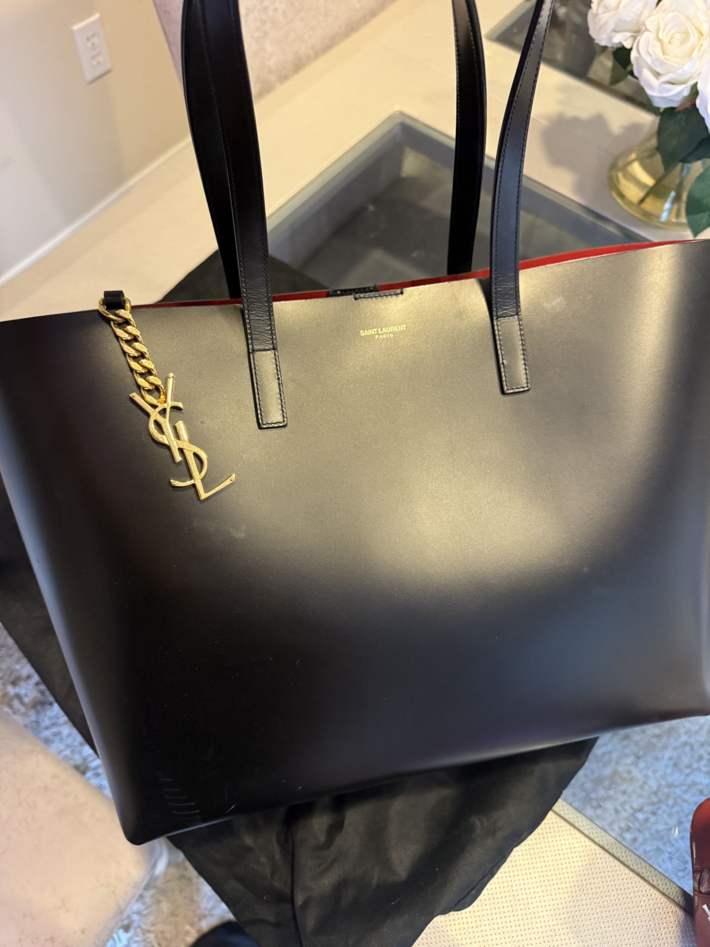Ysl Large Tote Bag With Lipstick Noir Interior 
