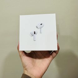 Apple AirPods 2nd Gen