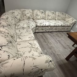 Sectional Couch 