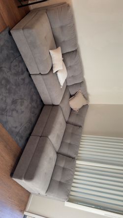 Brand New sectional couch (used for 1 month)