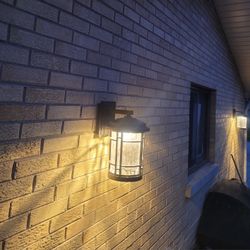 Set of 2 Dusk to Dawn Outdoor Wall Lighting with 9w LED Bulbs