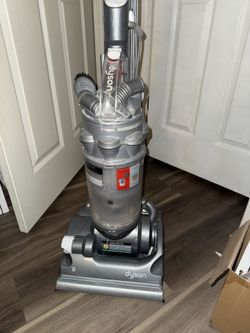 Dyson Vacuum DC 14
