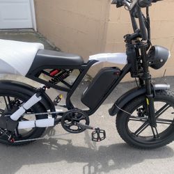 BRAND NEW BLUVALL ELECTRIC BIKE