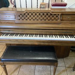 Piano (Kimball Theatre Music Co Artist Console)  With bench-make Offer
