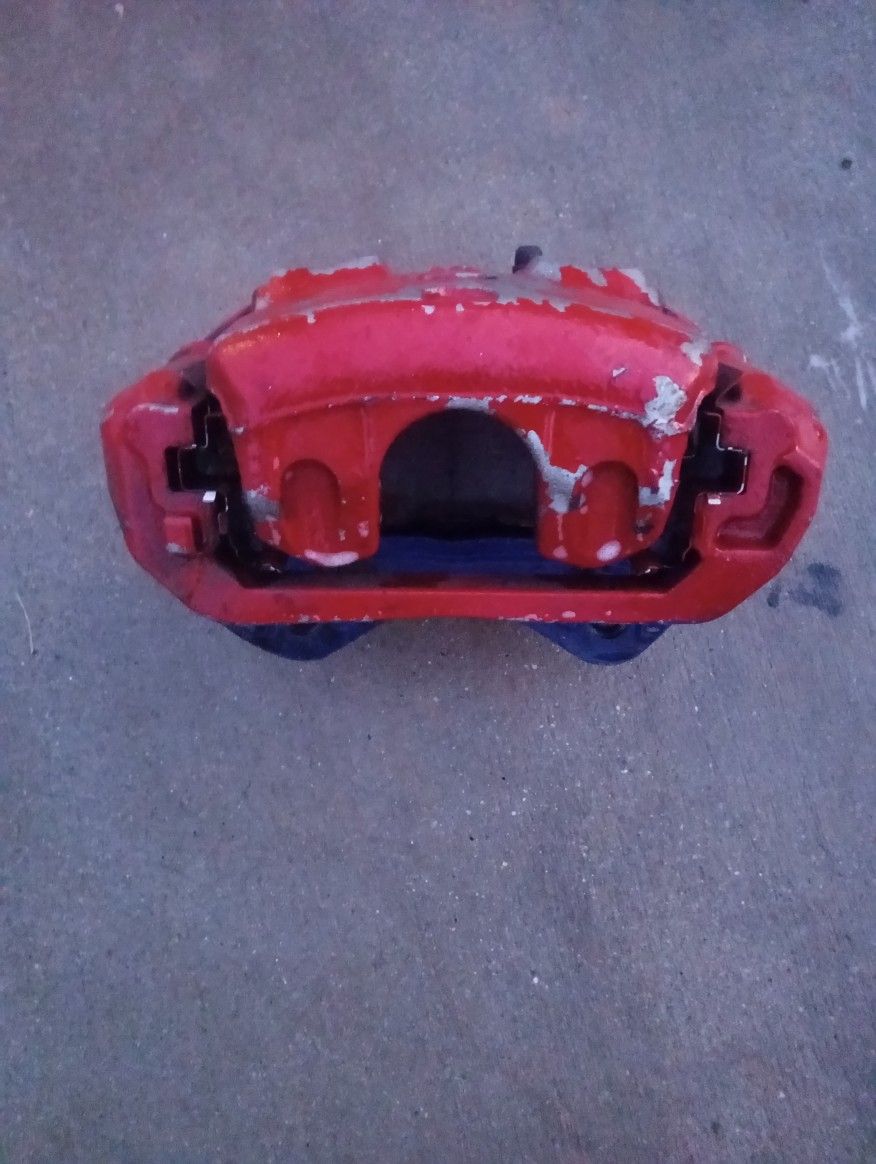 Infiniti G35 SEDAN Driver Side Front Caliper *Parts*