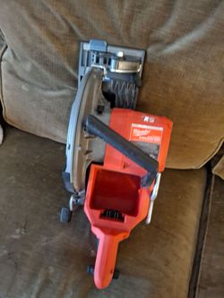 Milwaukee saw