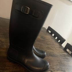 Size 9 New Black Rubber Boots 