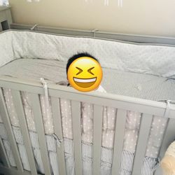 Pottery Barn Kendall Convertible Crip With Everything In There 