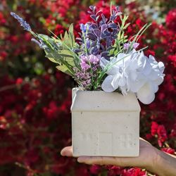 💜 Purple Floral Arrangement In White Vase 