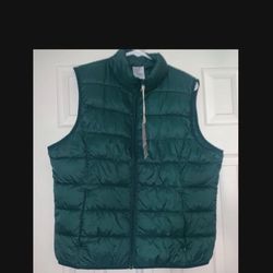 ☘️ NWT WOMENS LARGE LIGHT QUILTED  PUFFER VEST GREEN 