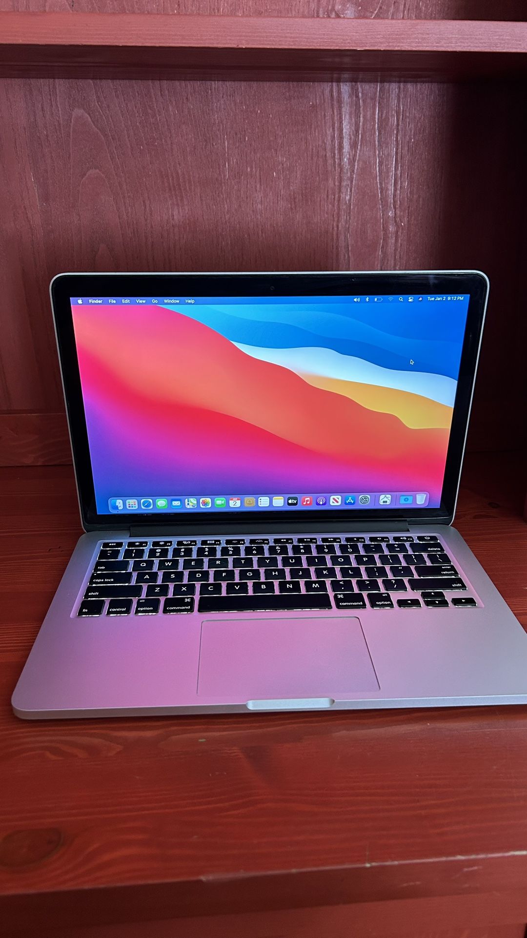 Apple MacBook Pro 13” Retina I5/8GB/256GB SSD $220
