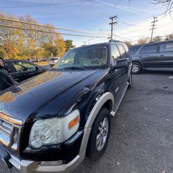 07 Ford Explorer 