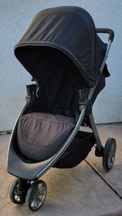 Britax B-Lively Folding Stroller!