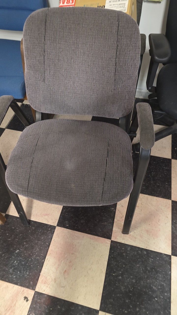 Sillas $20