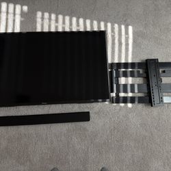 55” Pioneer Smart Tv W/ Tv Mount & Sound Bar