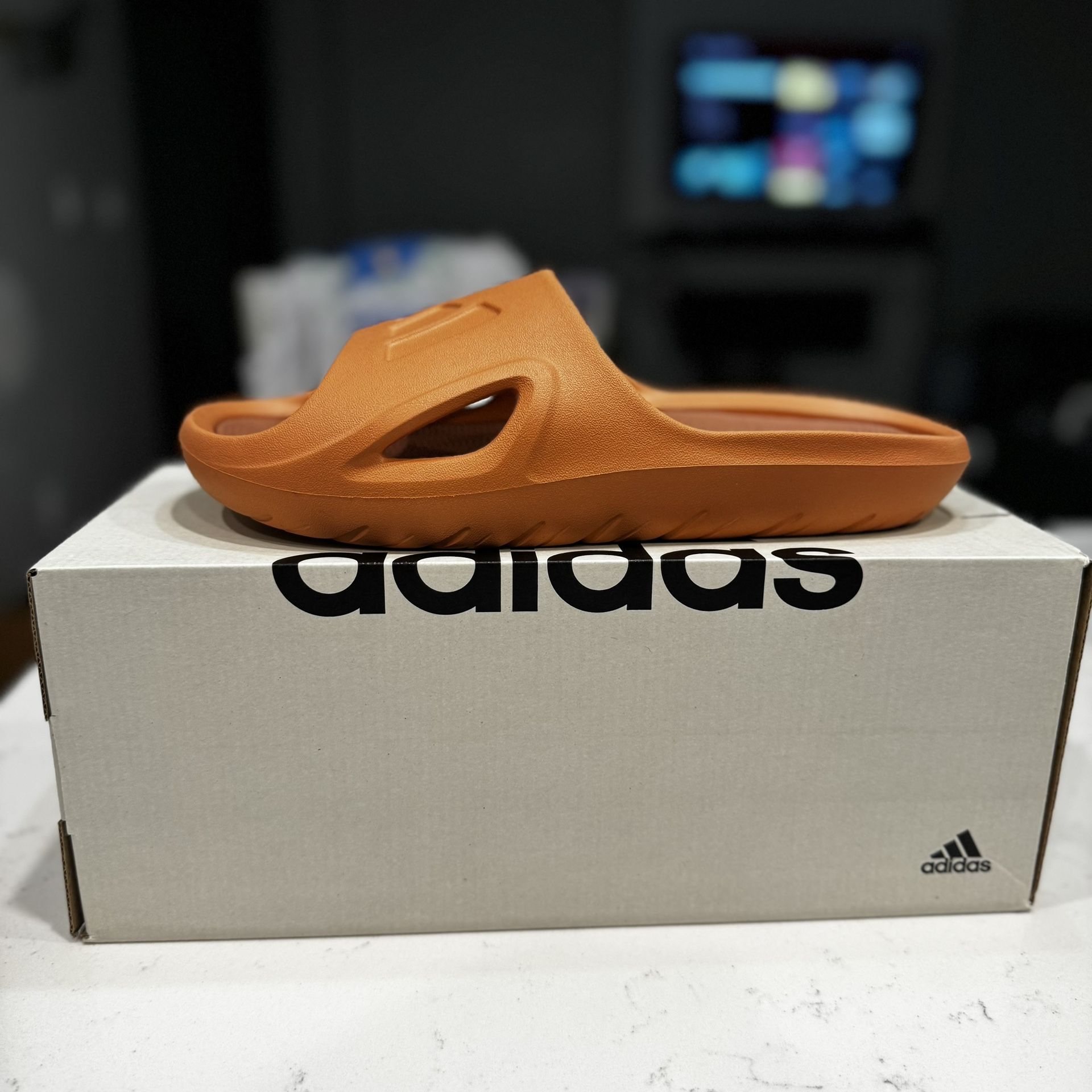 Adidas Adicane Slides – Terracotta / Size 9 Men (10 Women) – Brand New