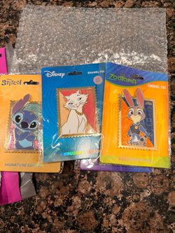 Pink a la Mode Disney Royal Stamp Pins LE 400