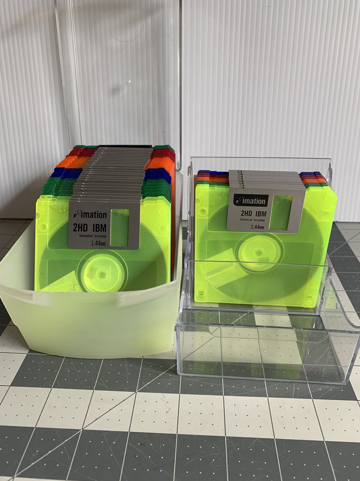 Lot of 40 Neon Imation 2HD IDM Diskettes 1.44MB