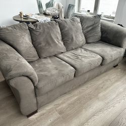 Couch, 3-seat, gray