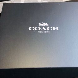 BRAND NEW COACH PURSE!!!