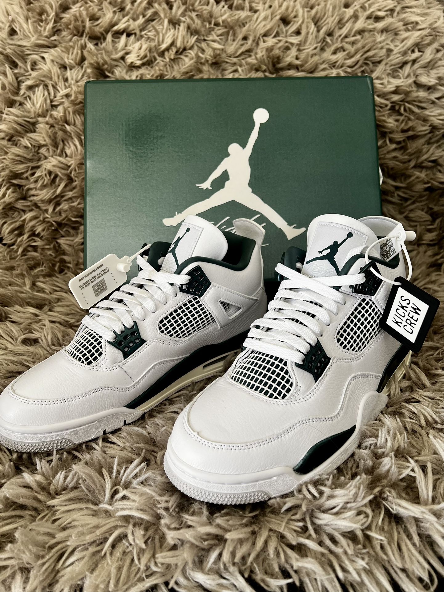 Jordan 4 Retro “Oxidized Green”