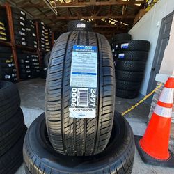 Celimo 215/45ZR18 Tires 