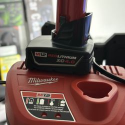 MILWAUKEE M12 BATTERY 4.0 AND CHARGER NEW 