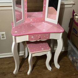 Children’s Vanity