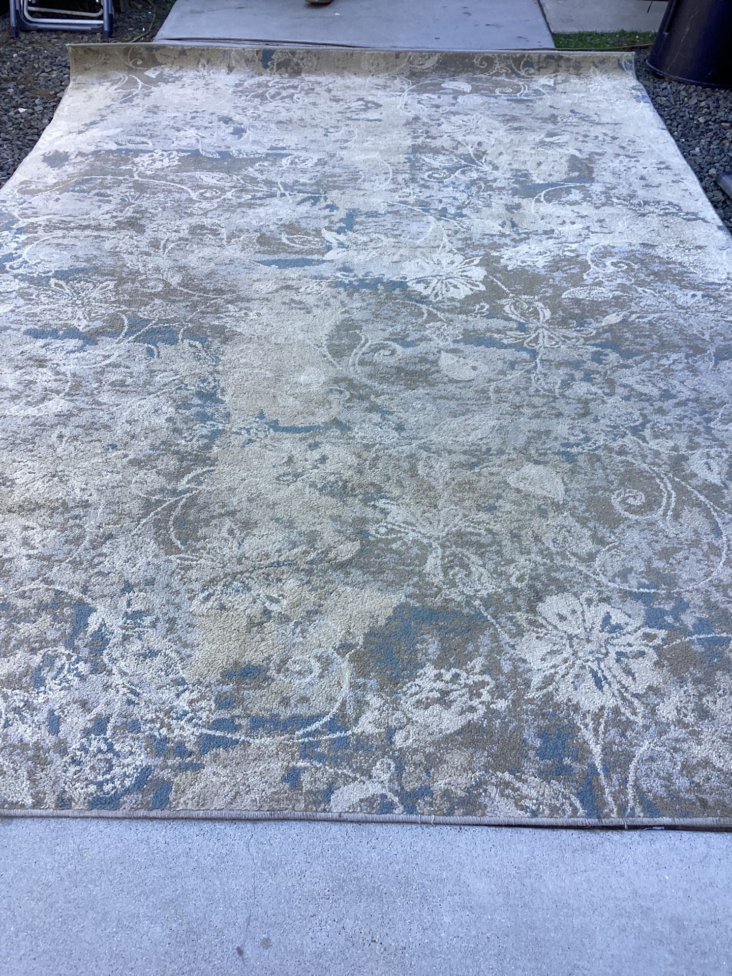 10.5’x7.5’ Large Area Rug