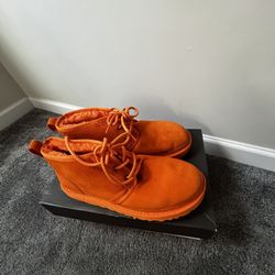 Ugg (Orange 