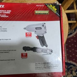 Husky  Half Inch Impact Wrench And 3/8 In Air Ratchet Combo Set