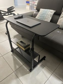 Adjustable Height Mobile Computer Desk