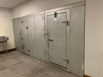 Walk in cooler 6x8x7and walk in freezer 6x6x7