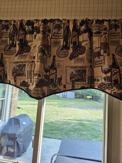 Grape Wine Valance