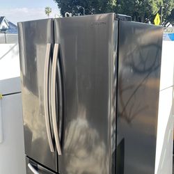 SAMSUNG REFRIGERATOR