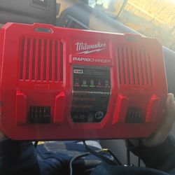Milwaukee Rapid Charger