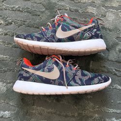 Nike Roshe Size 8.5