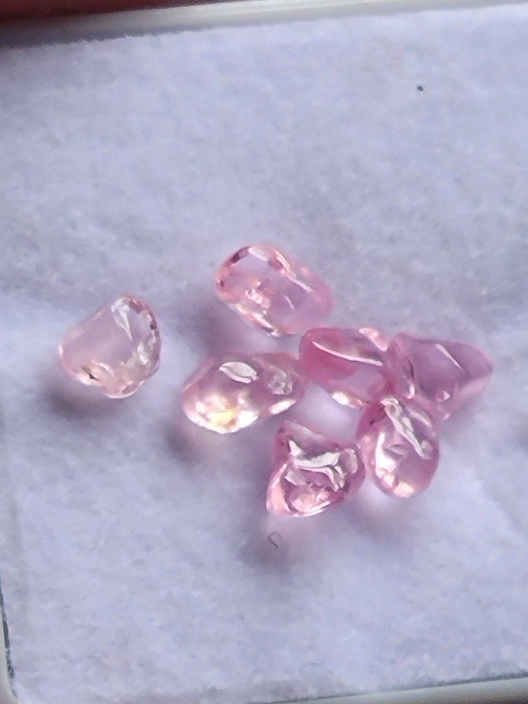 10pcs. Pink Spinel Rough Polished Crystals 