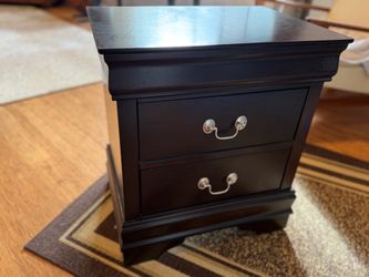 Traditional bedroom side tables (2)