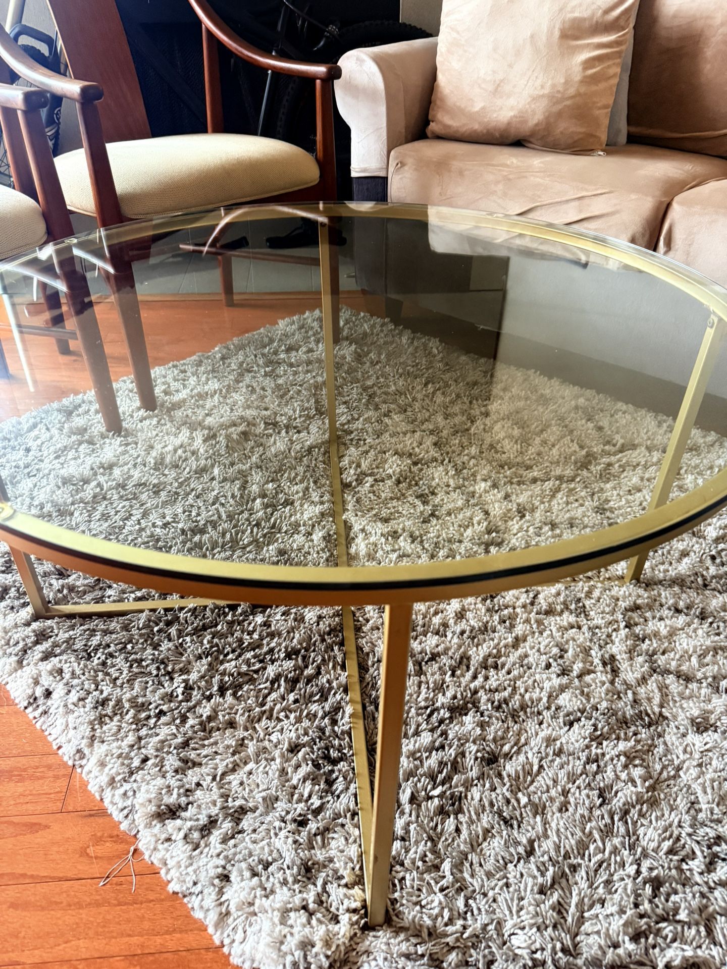 Round Glass Coffee Table – Modern Gold Base
