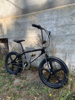 1985 Diamond Back Viper BMX bike