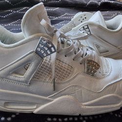 Nike Air Jordan 4 Retro Pure Money. Size 11 White/Metallic Silver $150