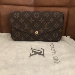 3 Piece Crossbody/clutch 