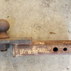 Trailer Hitch, 13",  Tap Twice To See Full Pic