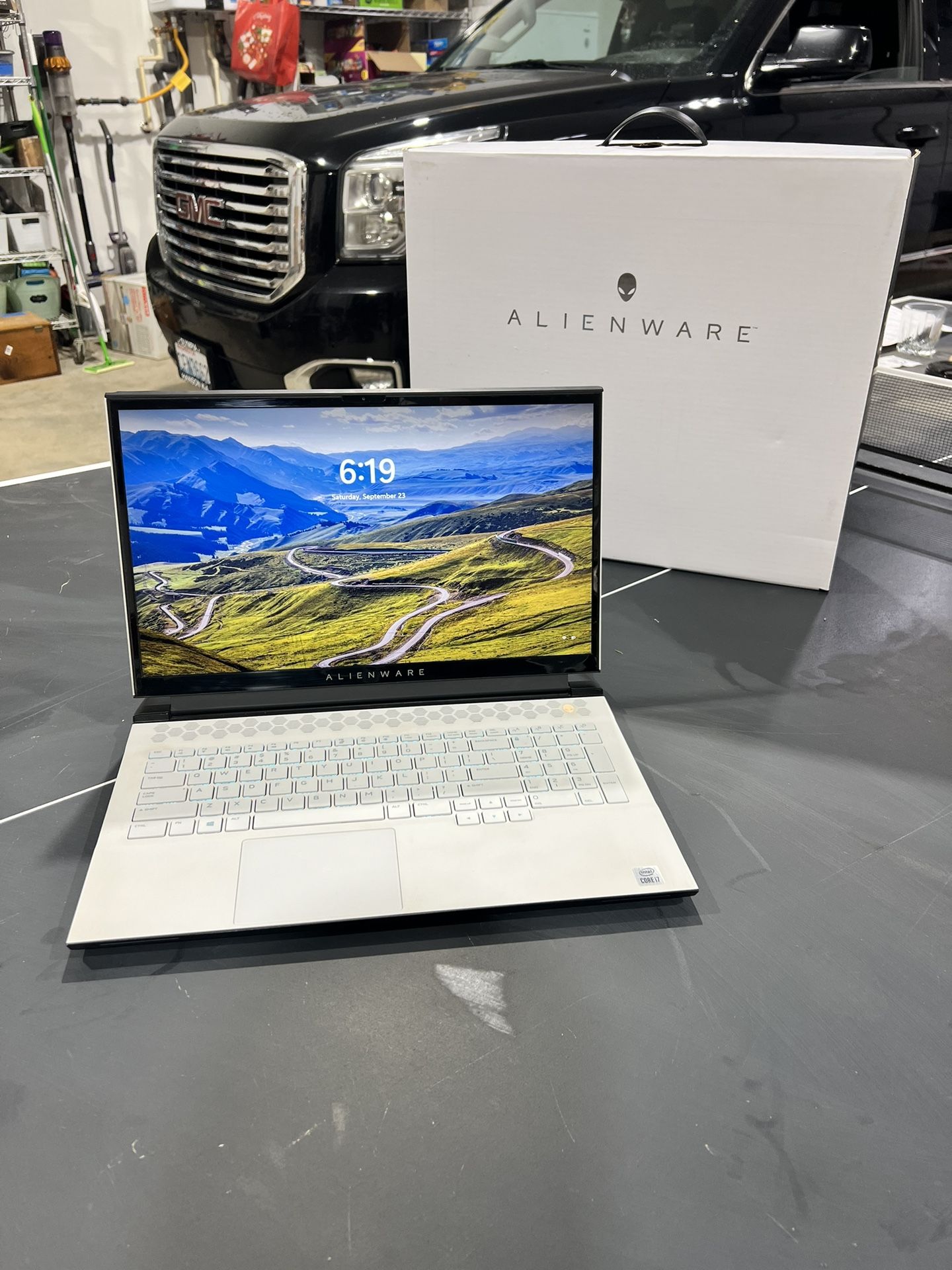 Alienware M17 R4 RTX3080 Gaming Laptop 360Hz Display