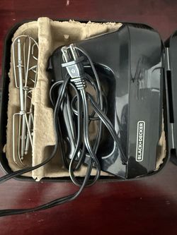 Black +Decker hand mixer