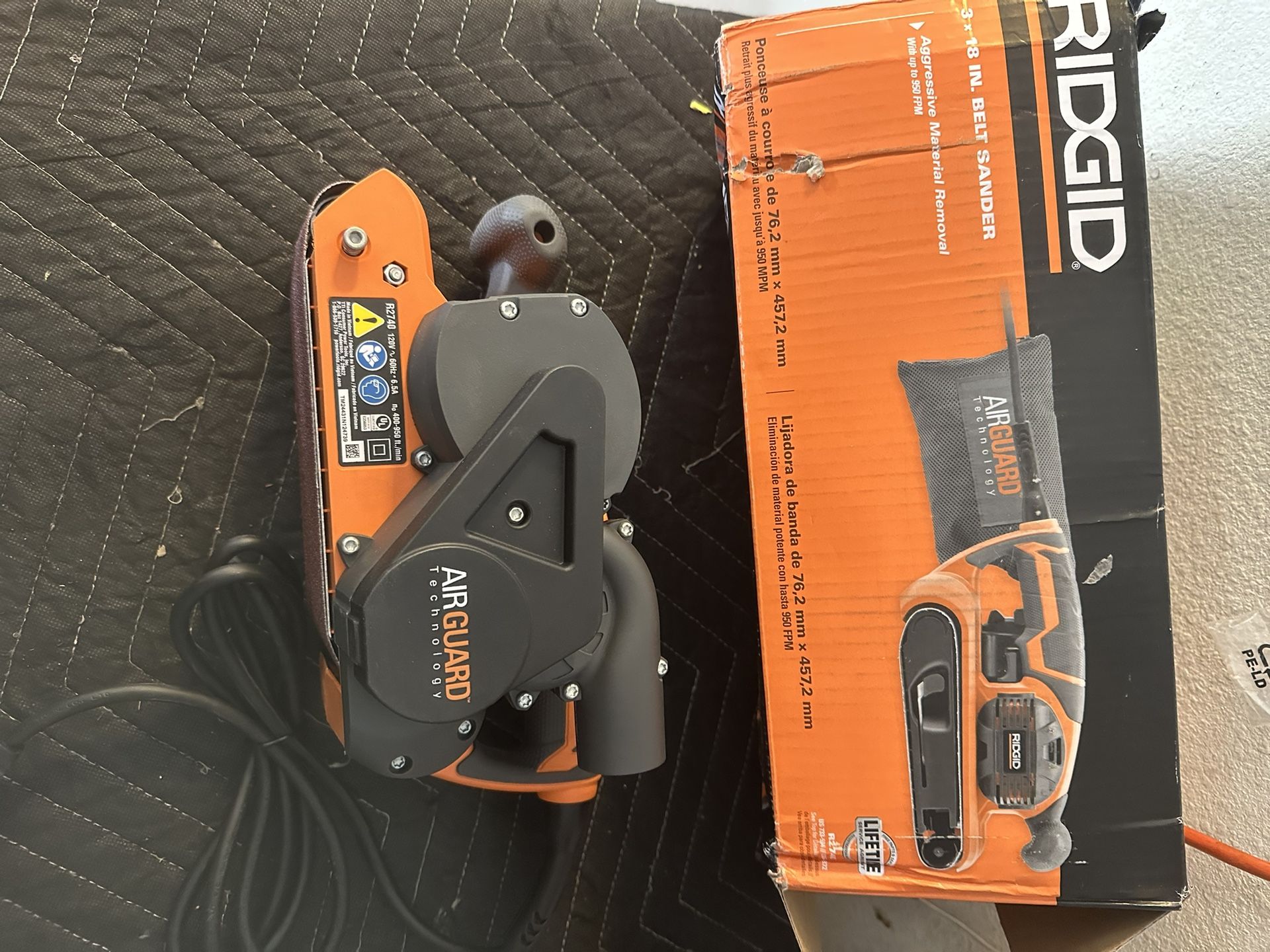 RIDGID 6.5 Amp Corded 3 in.W x 18 in.L Heavy-Duty Variable Speed Belt Sander with AIRGUARD Technology