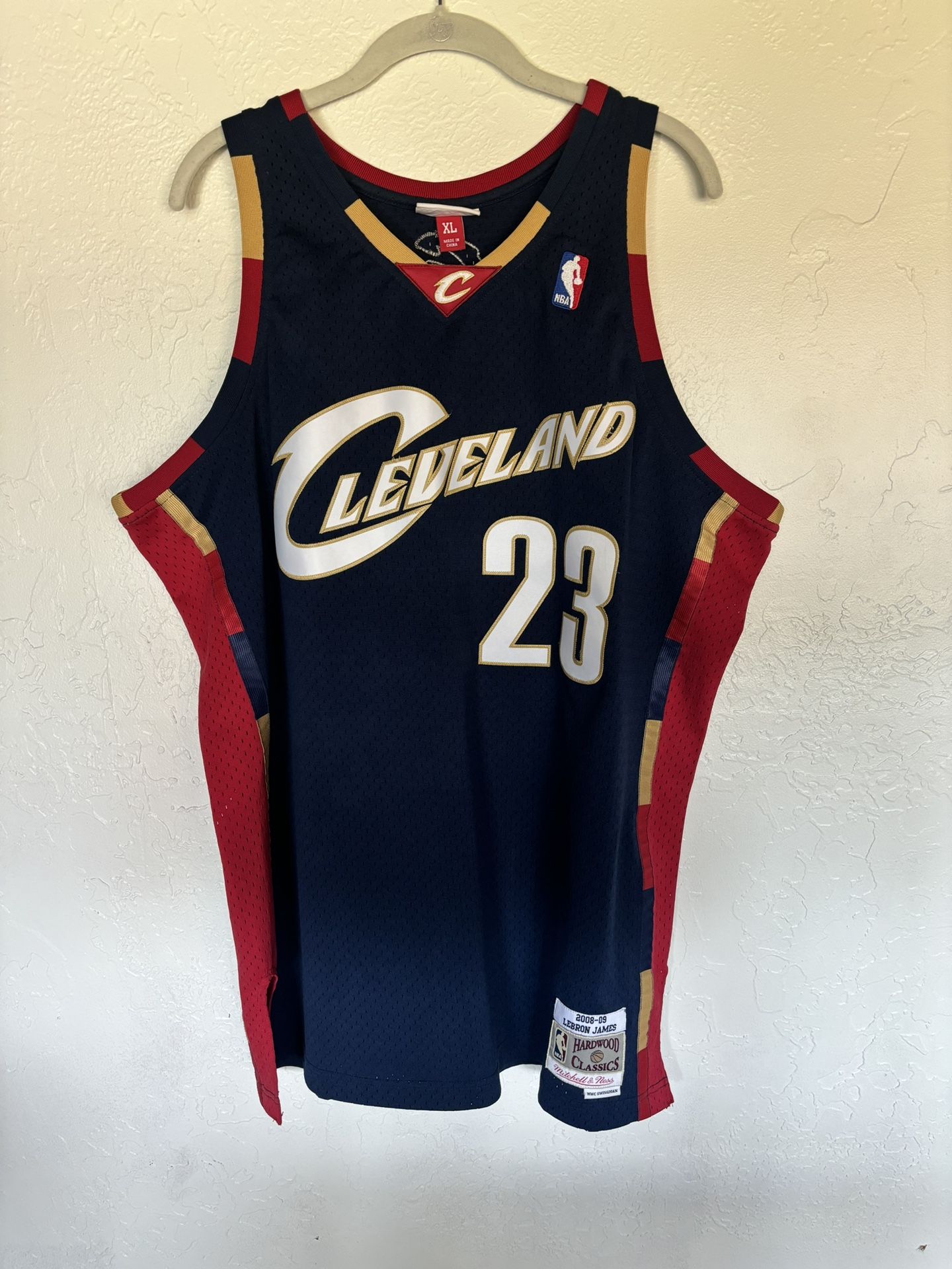 Lebron James Wingman Jersey XL