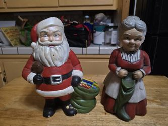 Vintage Ms Santa Claus & Santa Claus Concrete 